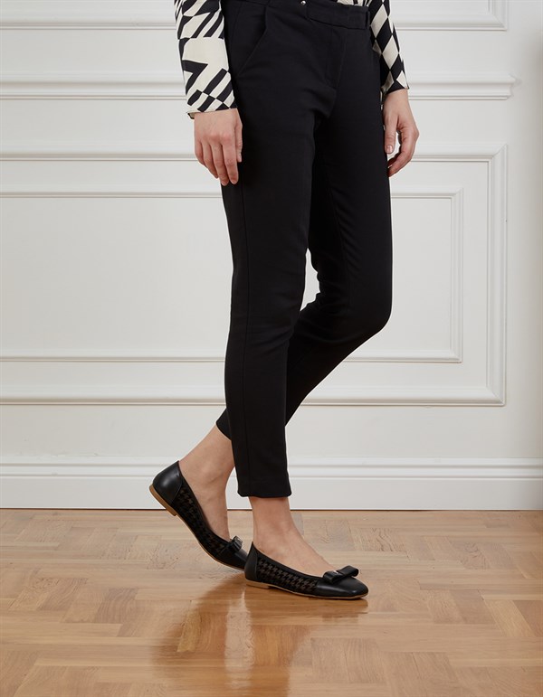 Castro Black Leather Women's Ballerina