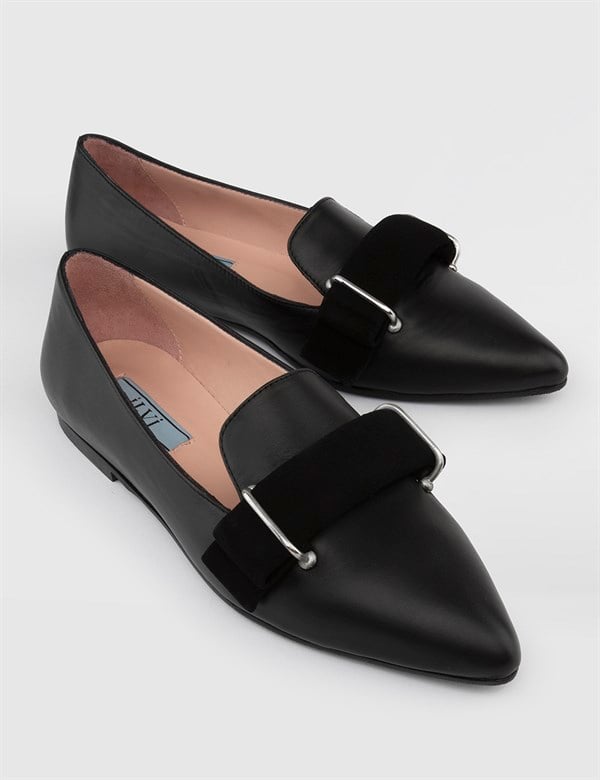 Centra Black Leather Women's Ballerina