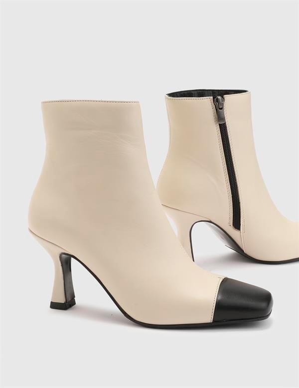 Efisio Black Leather Women's Heeled Boot