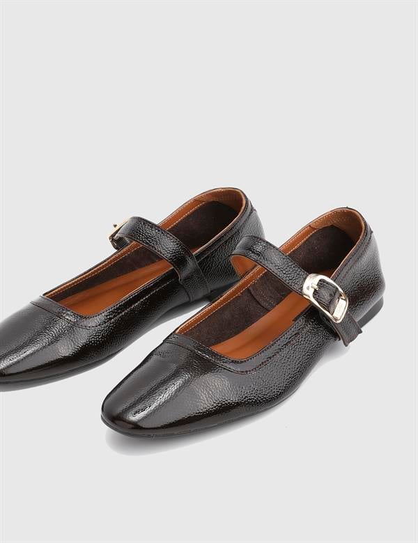 Kaori Brown Wrinkled Patent Leather Women's Loafer