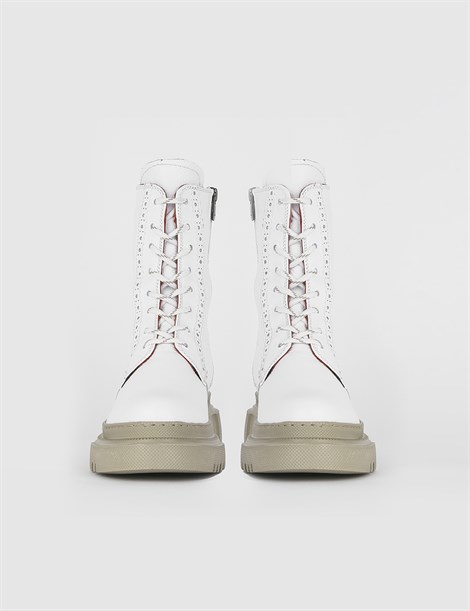 Lapre White Floater Women's Boot