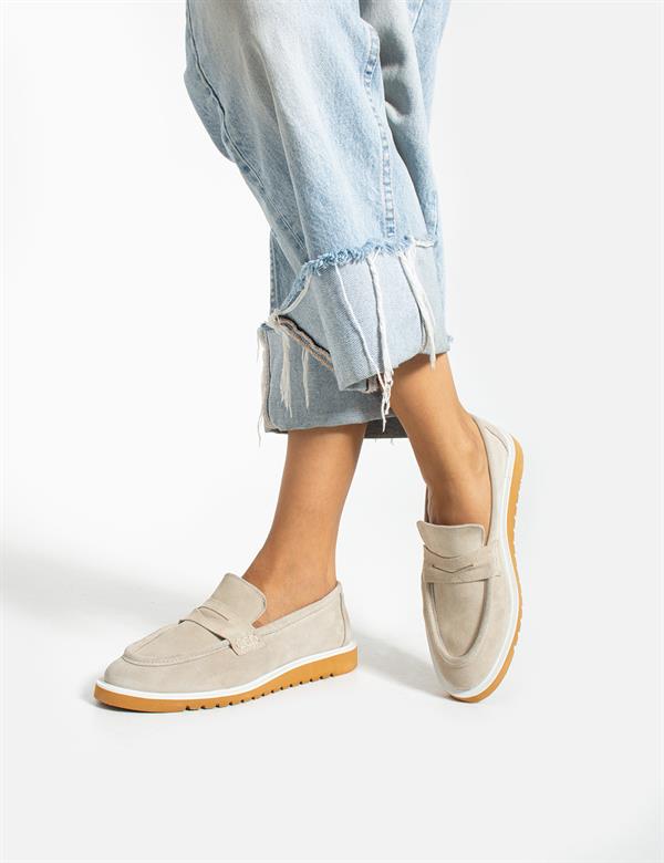 Ugg atwater deals metallic loafer