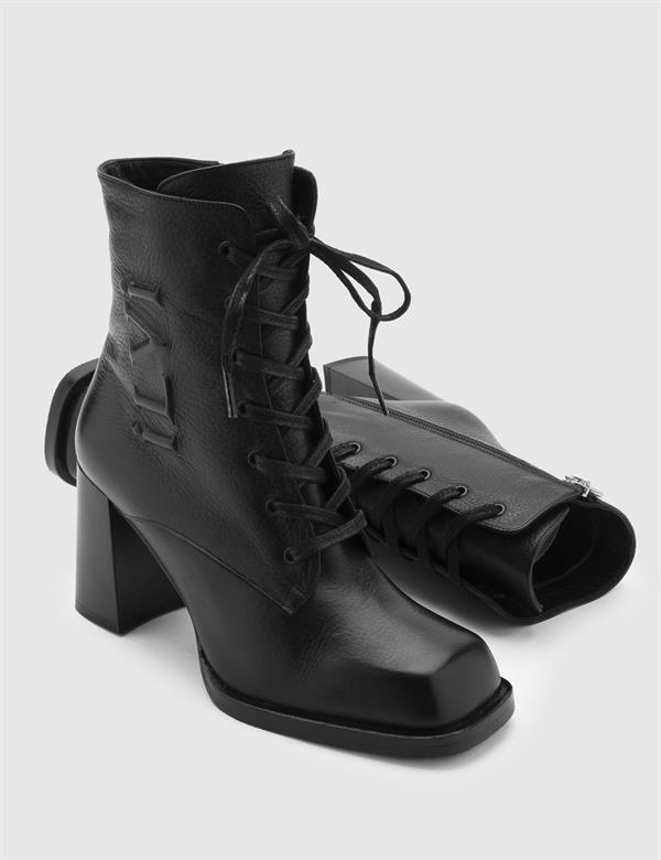 Nacaome Black Floater Leather Women's Heeled Boot