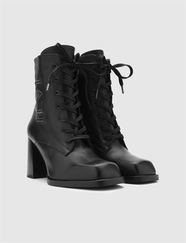 Nacaome Black Floater Leather Women's Heeled Boot