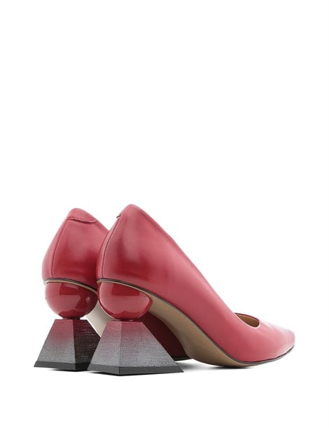 Nikol Women's Pump Red Leather