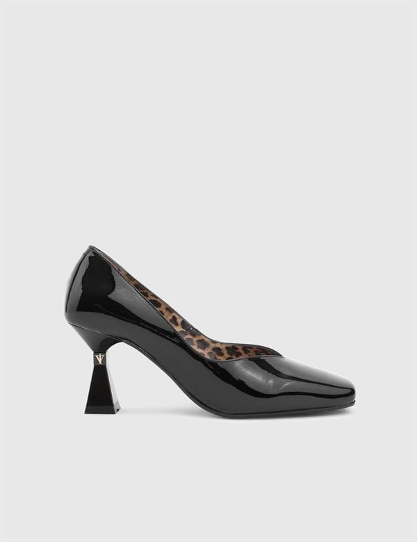 Nilda Black Patent Leather Women's Pump