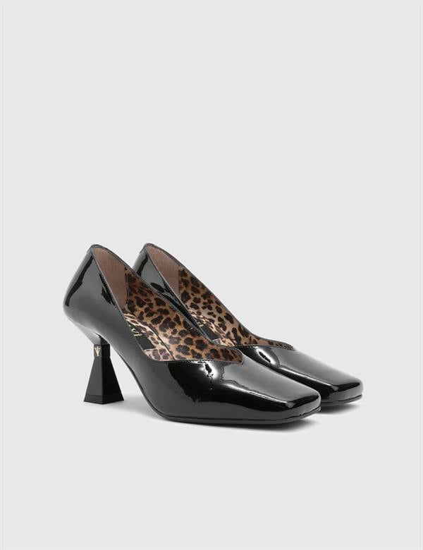 Nilda Black Patent Leather Women's Pump