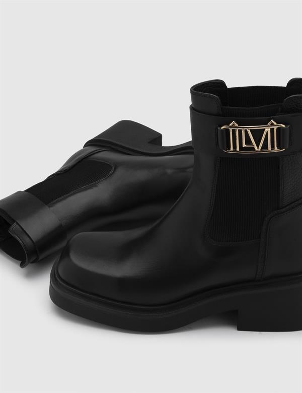 Tengel Black Leather Women's Heeled Boot