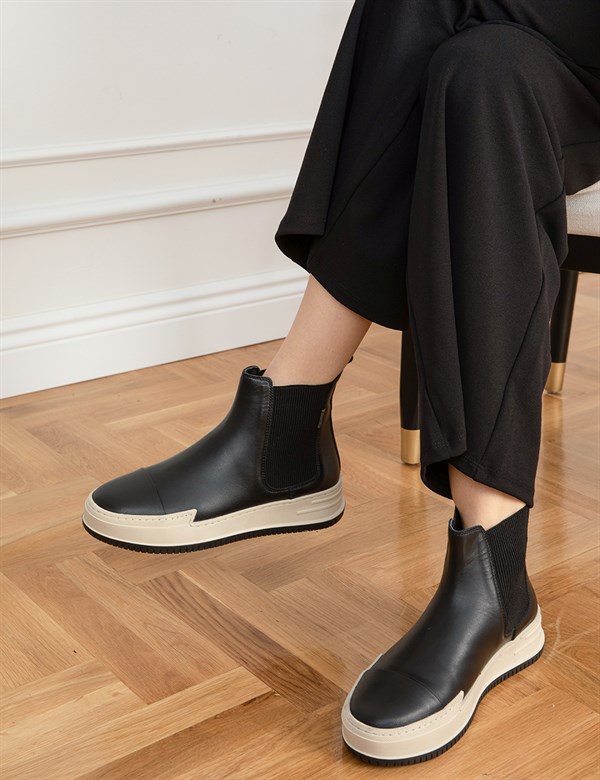 Anba Black Leather Women's Boot
