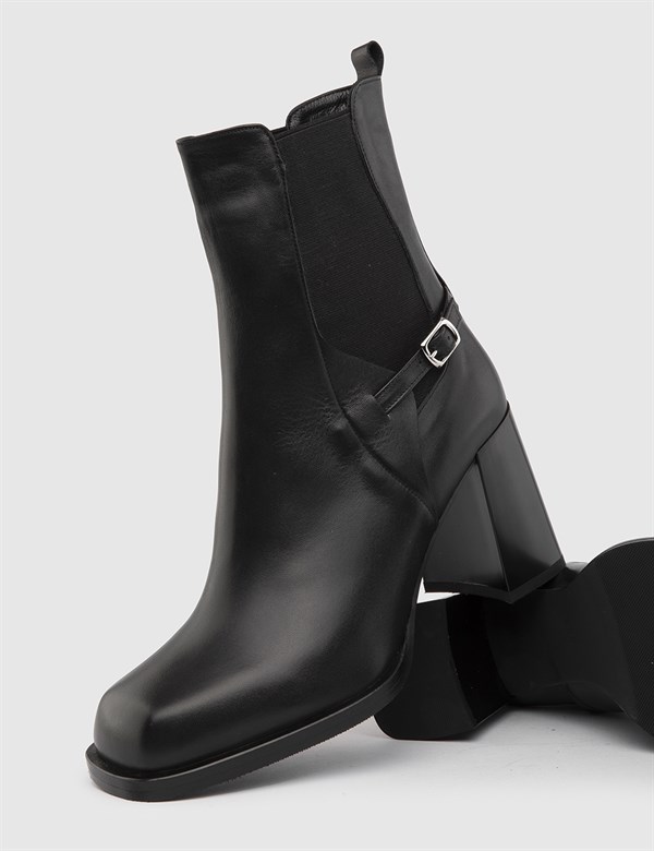 Buck Black Leather Women's Heeled Boot