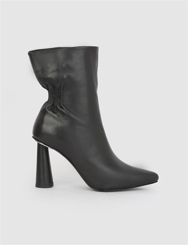 Dera Black Leather Women's Heeled Boot