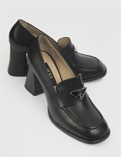 Faret Black Leather Women's Pump