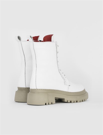 Lapre White Floater Women's Boot