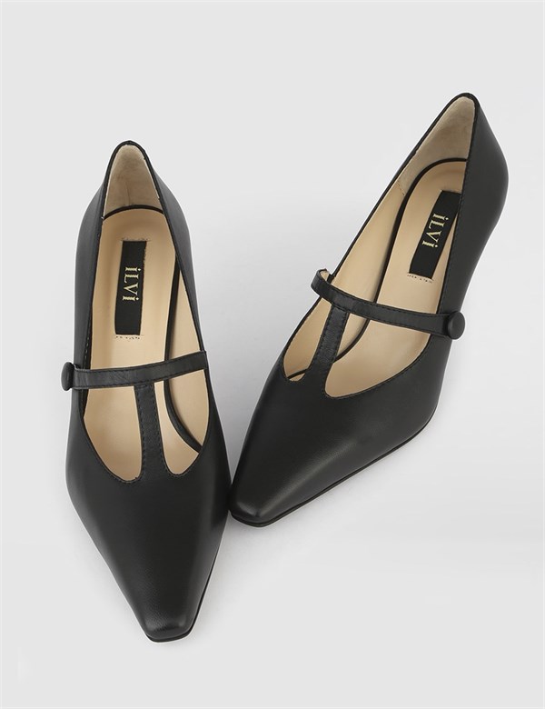 Nicolette Black Leather Women's Pump