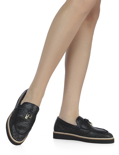 Nunu Women's Moccasin Black Leather