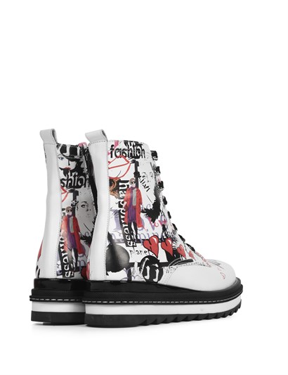Nyuta Women's Boot White Printed