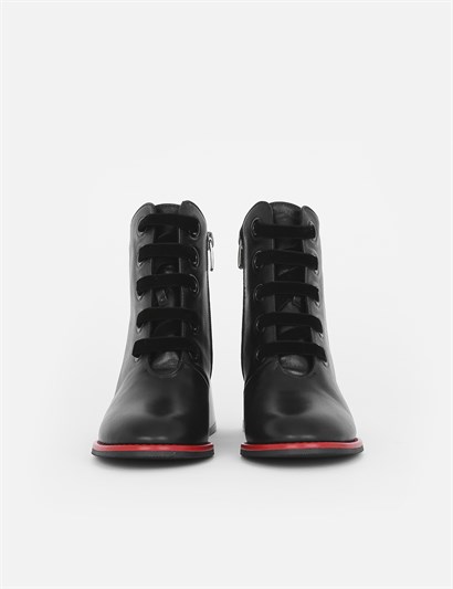 Pica Black Leather Women's Heeled Boot