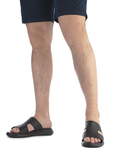 Thomas Men's Slipper Black Quilted Leather