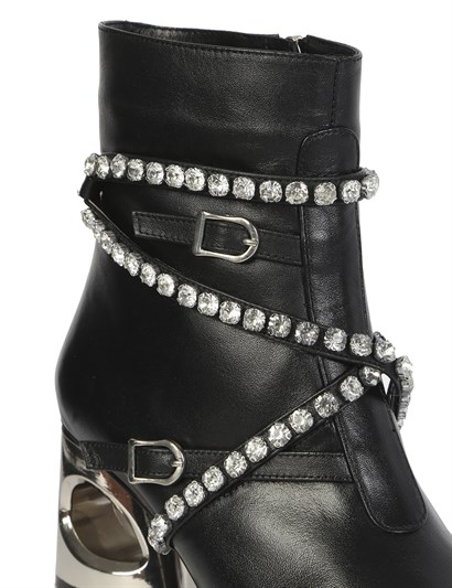 Tvila Women's Boot Black Leather