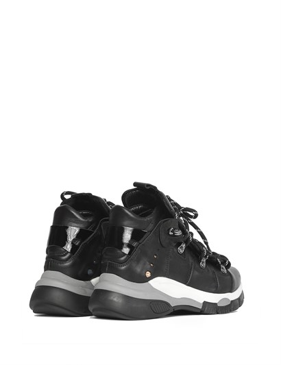 Viena Women's Sneaker Black Leather