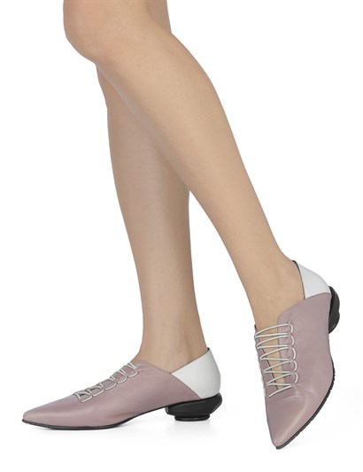 Wella Women's Moccasin Powder Pink-White Leather