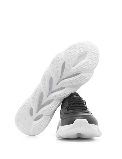 Wow Men's Sneaker Black Leather