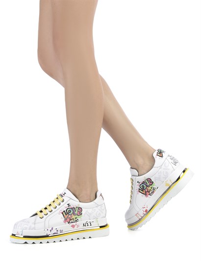 Yura Women's Sneaker White