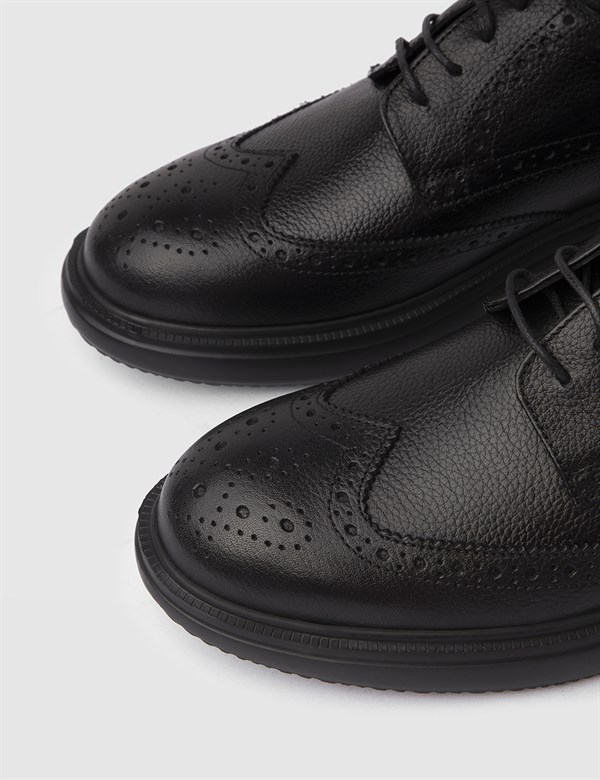 Tienen Antique Black Leather Men's Daily Shoe