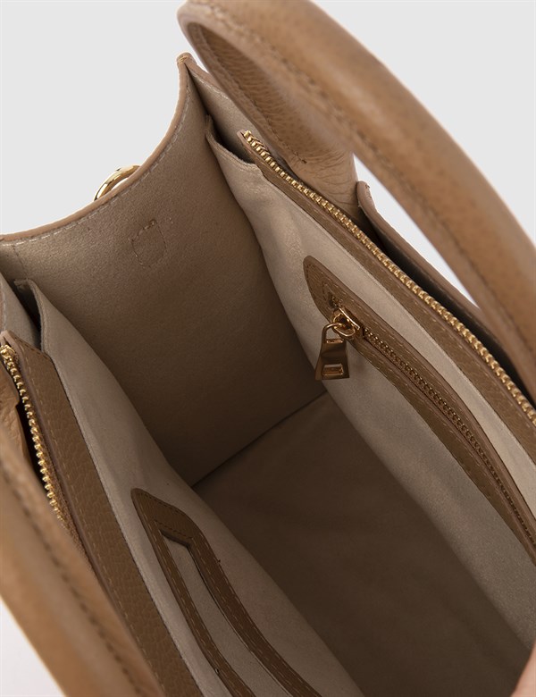 Wonju Light Saddle Brown Floater Leather Women's Handbag