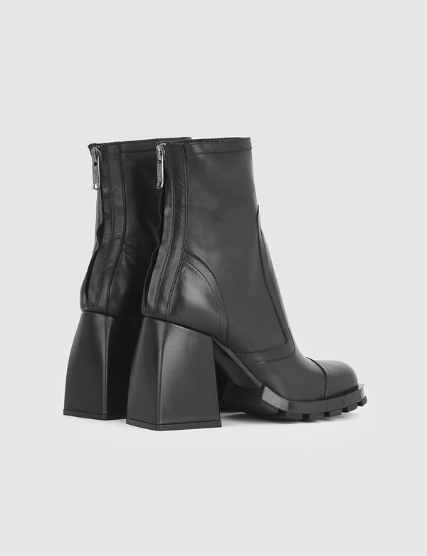 Yurko Black Leather Women's Heeled Boot