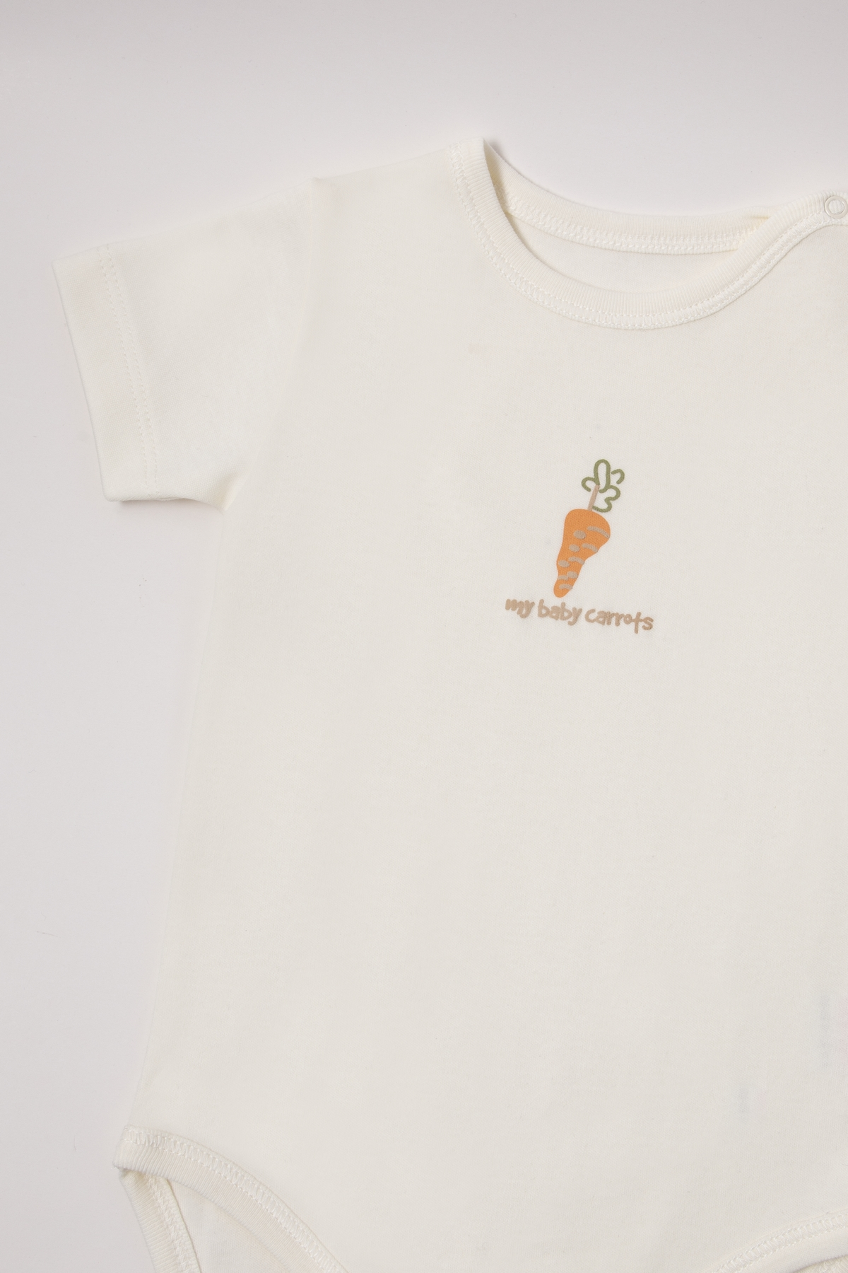 İNTERLOK KISA KOLLU BODY YAŞ (BABY CARROT) EKRU