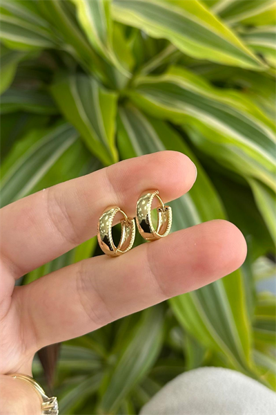 Diana Model Gold Altın Kaplama Küpe