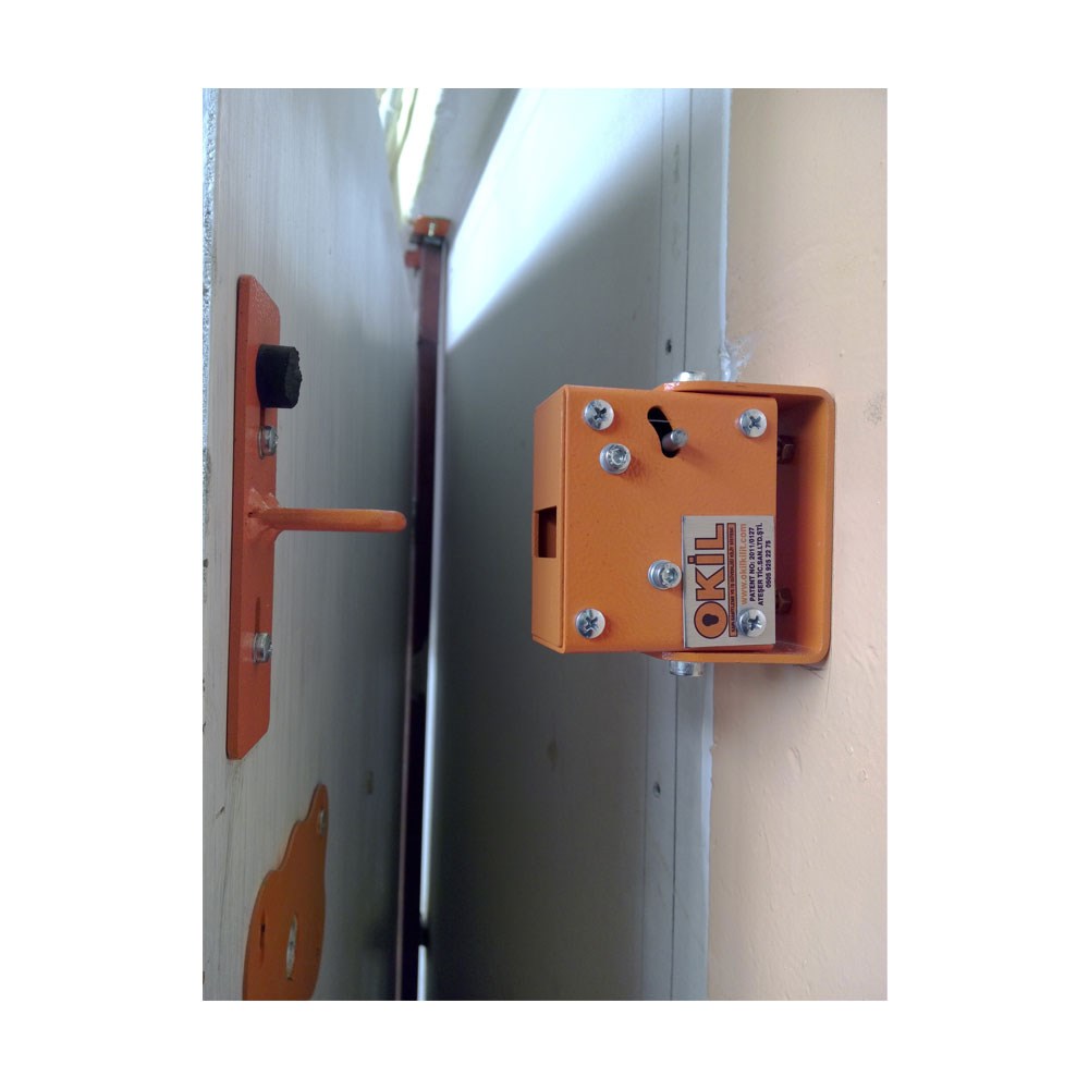 Butonlu Kapı Sabitleme Kilit Sistemi (İlkokul ve Okul Öncesi)