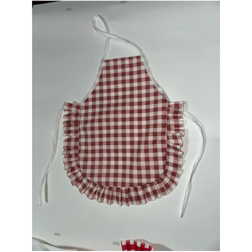 orkönlük5Pembe Kareli Fırfırlı Çocuk ÖnlükÖNLÜKOkularenkkat