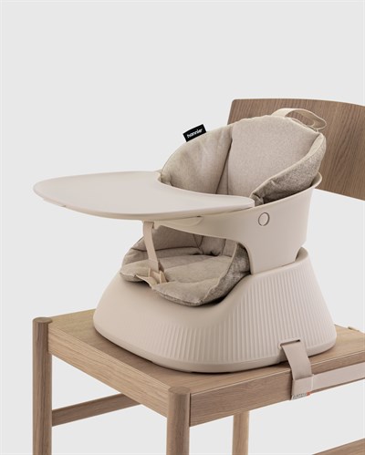 Hannie Taşınabilir Mama Sandalyesi – White Sand (6 Ay – 5 Yaş)