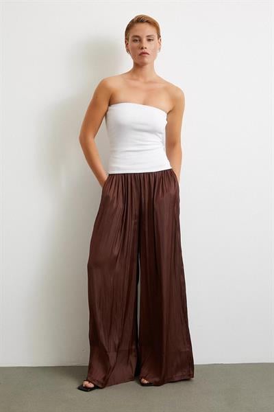 Beli Lastikli Geniş Paça Büzgülü Pantolon Kahve