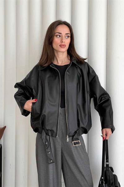 Oversize Kemer Detaylı Siyah Deri Bomber Ceket