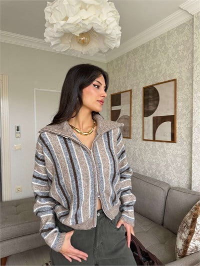 ÇİFT FERMUARLI ÇİZGİLİ HIRKA-BEJ-FÜME