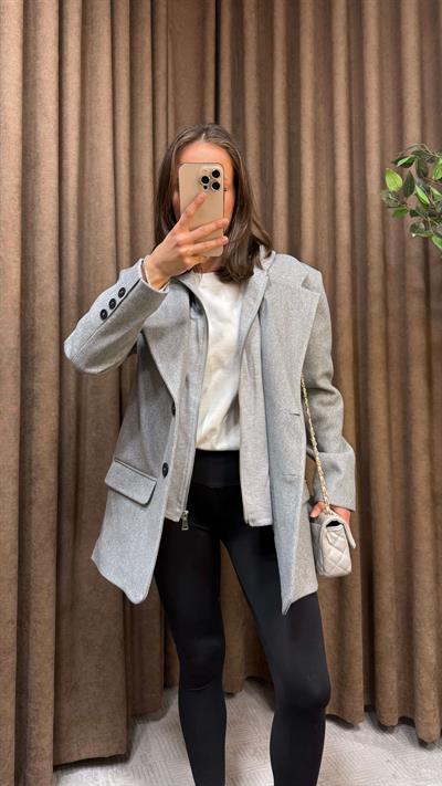 GRİ HIRKA DETAYLI KAPÜŞONLU BLAZER CEKET