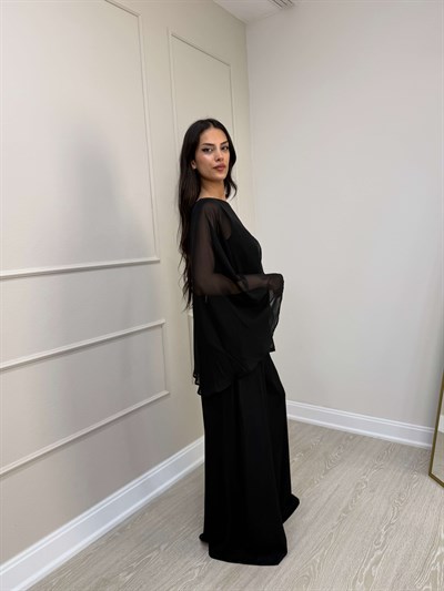 SİYAH PELERİNLİ TAKIM