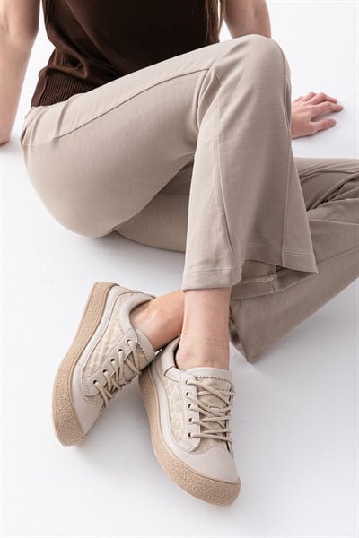Kadın Günlük Bej Sneaker Bağcıklı Rahat Spor Ayakkabı