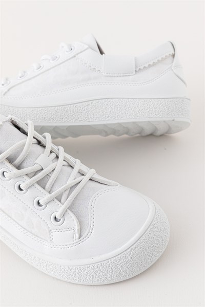 Kadın Günlük Beyaz Sneaker Bağcıklı Rahat Spor Ayakkabı
