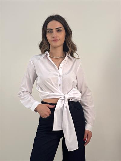Beyaz Fiyonklu Klasik Gömlek