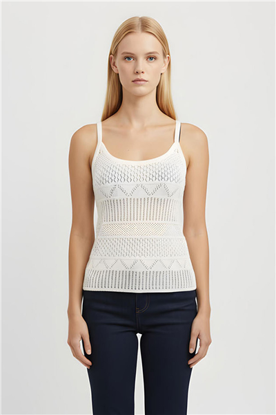 Ekru İnce Askılı Desenli Triko Bluz