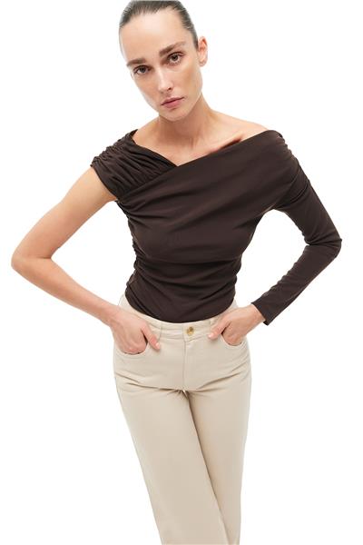Kahverengi Asimetrik Yaka Slim Fit Bluz