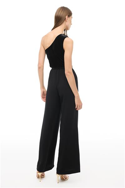 Siyah Asimetrik Yaka Slim Fit Tulum