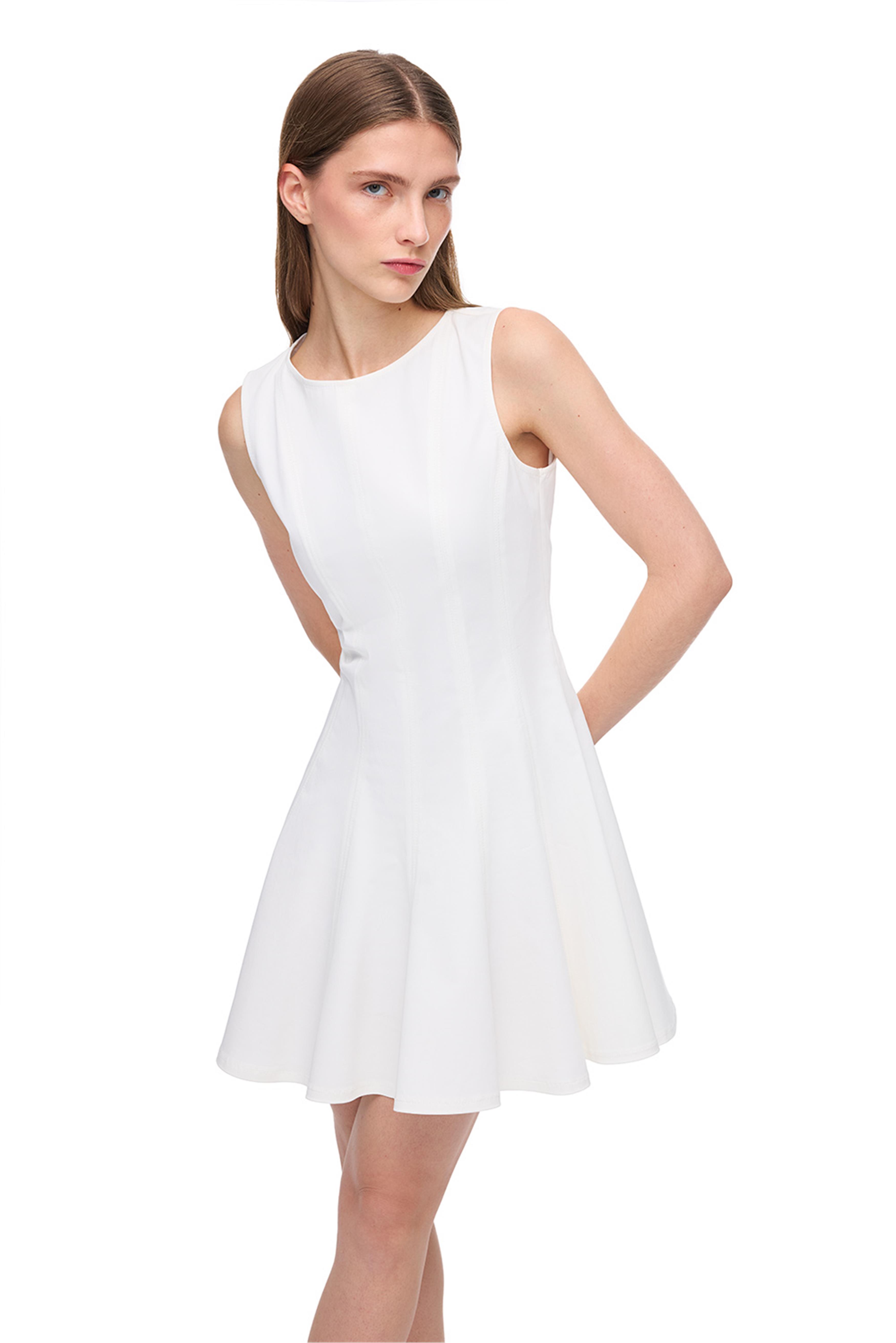 Beyaz Kayık Yaka Slim Fit Mini Beyaz Elbise · 2