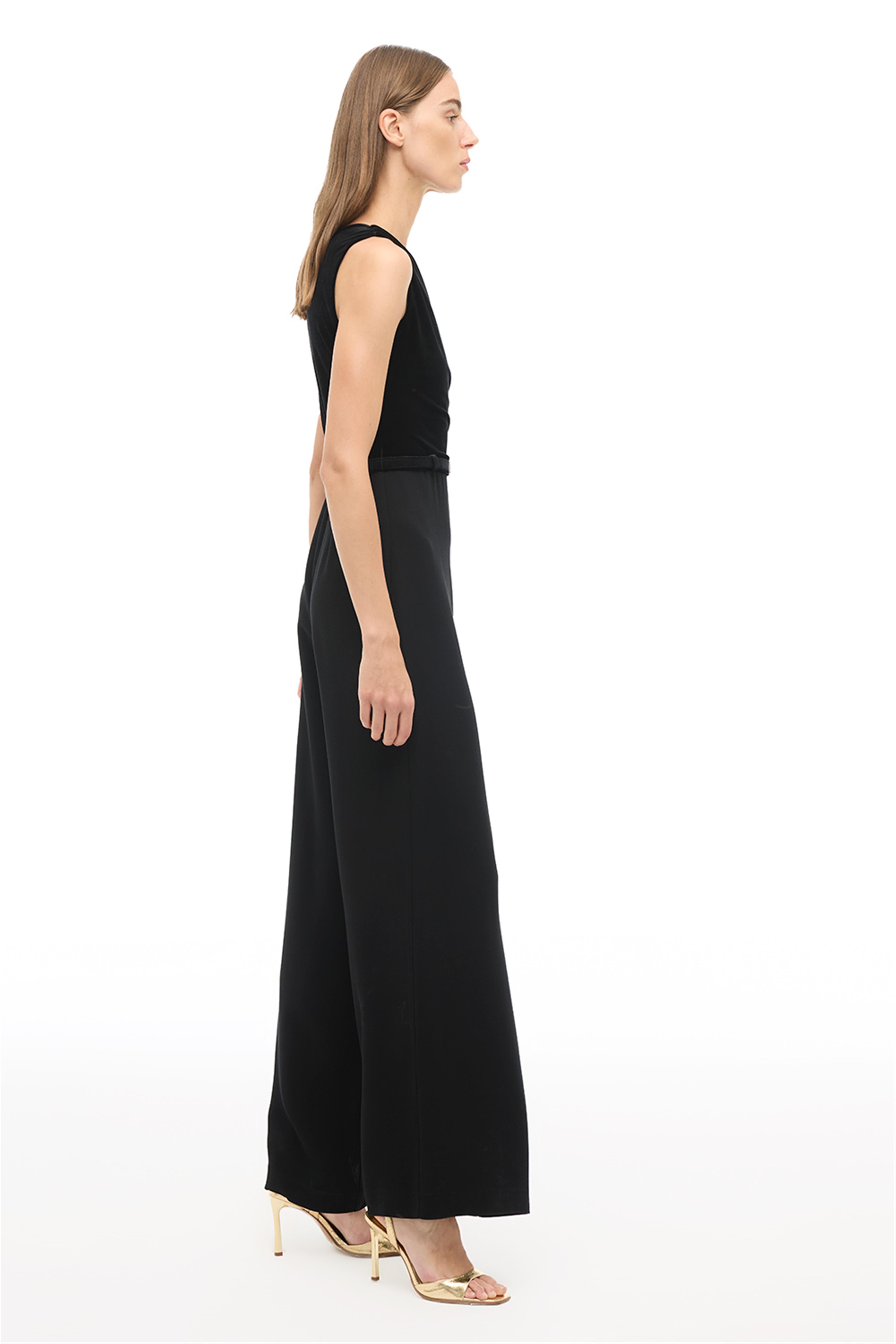 Siyah Asimetrik Yaka Slim Fit Tulum · 3