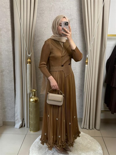MMZ Eteği İncili Akordiyon Elbise Camel