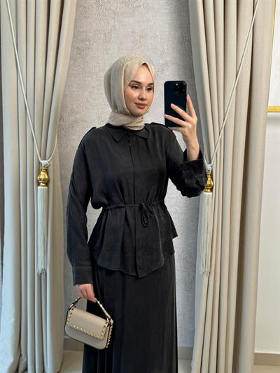 Miori Nantes Taşlanmış İpek Etekli Takım Siyah